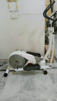 exercise cycle elliptical machine cross trainer magnetic upright bike