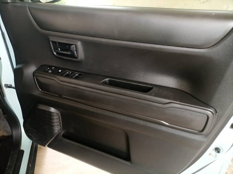 Suzuki Hustler G package 7