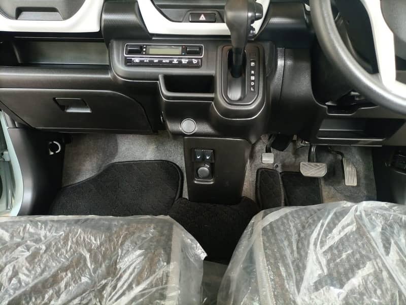 Suzuki Hustler G package 11