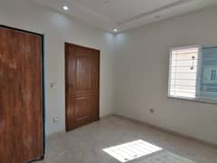 LDA Avenue 10 Marla Lower Portion Up For rent