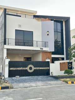 30x60 Beautiful Designer House For Sale
