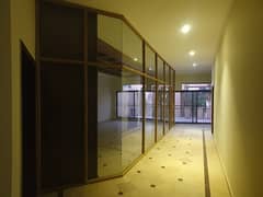 [Original pics] Premium location Furnished 10 Marla space 1st floor