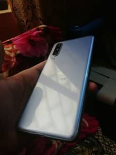 AQUOS Zero 5G