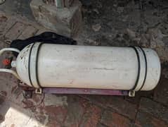 Suzuki Mehran CNG cylender with stand for sale contact# 03157085495