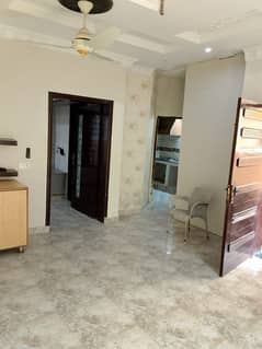 5 Marla Lower Portion With Gas Available For Rent