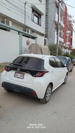 totota yaris hatchback