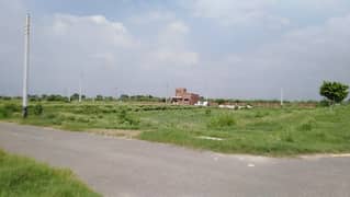 Own A Residential Plot In 10 Marla Lahore