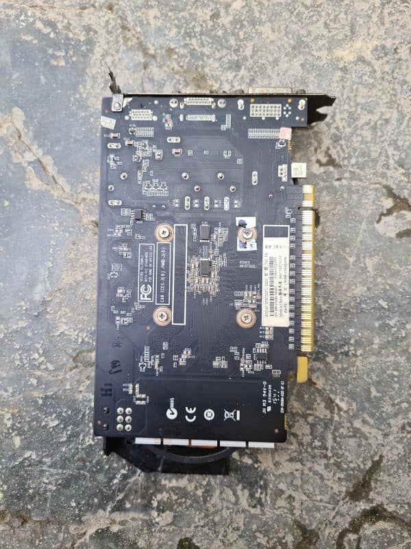 Zotac Dual fan GTX 750ti 2gb ddr3 128bit 1