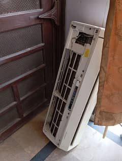 Gree AC Available Ok AC
