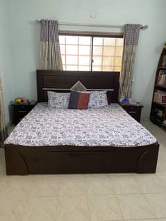 SET OF 3 BED,SIDETABLES,AND BOOK SHELF