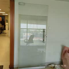 12 MM Glass Door with Handles and machine