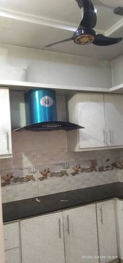 6 MARLA LOWAR PORTION LIKE NEW