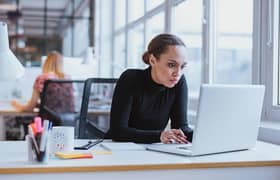 female required for online customer dealing