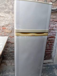 Dawalance Refrigerator Large size For sale Urgent Sale