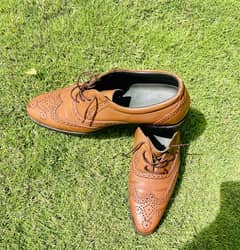 Brooks Men Leather Shoes