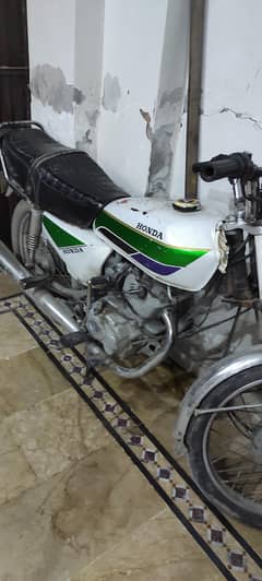 03234030322