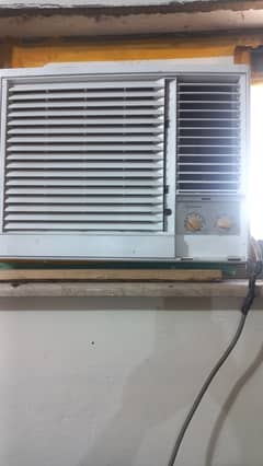 0.75 ton window ac fully working