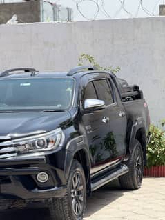 TOYOTA REVO 2021
