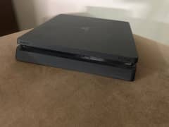 PLAY STATION 4