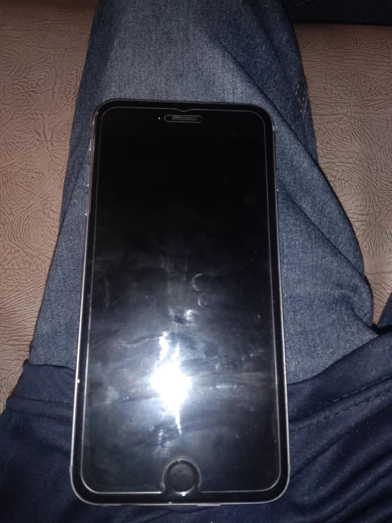 Iphone 6s plus new condition only 5 days used only 1