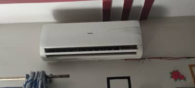 Non Invester 1.5 2 Year Used Tip Top Working AC For Sale