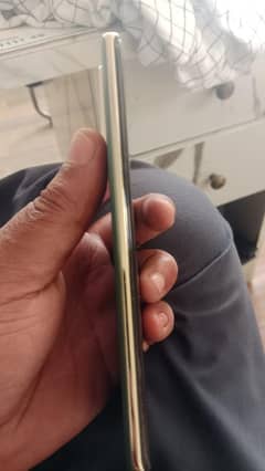 infinix note 40pro 10/10 with all original box charger