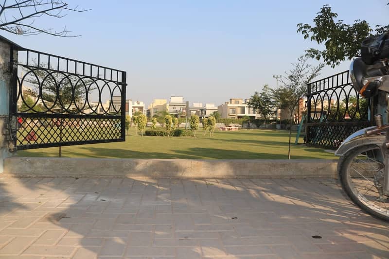 Ideal location Plot Nespak Phase-3 Defence Road Lahore 2