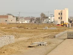 Ideal Location Plot Near Valencia Town LHR