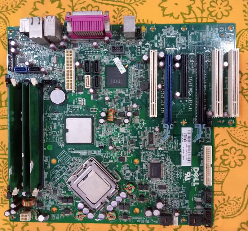 Dell casing with free motherboard Ram and processor gddr2 scrap 0