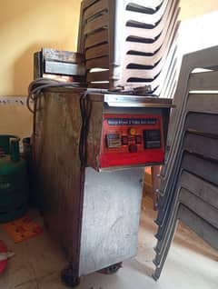 16 Ltr fryer for sale O33,3 -163-747-O