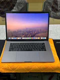 MacBook Pro 2019 i9 32GB 512Gb