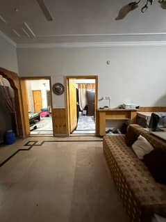 Portion for rent chaklala scheme 3 ayub colony 2bed tv loung dariwng room kitchen 3bath Pani bijli gass sab available