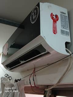 Dawlance 1 Ton  inverter for sale condition 10/10.