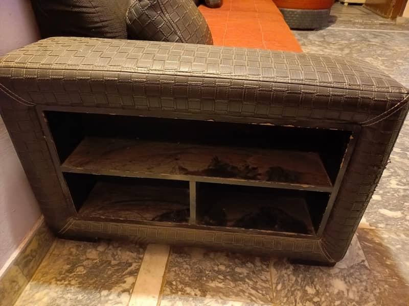 corner shape sofa with table 0
