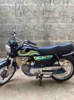 im selling my cd 70 2023 ,karachi number black Colour
