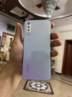vivo S1