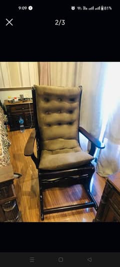 rocking chair in well condition