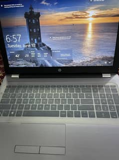 Laptop hp i7 , 7th generation