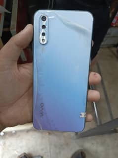 vivo s1 8 /128 gb