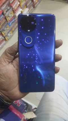 vivo V50 12+12/256 gb