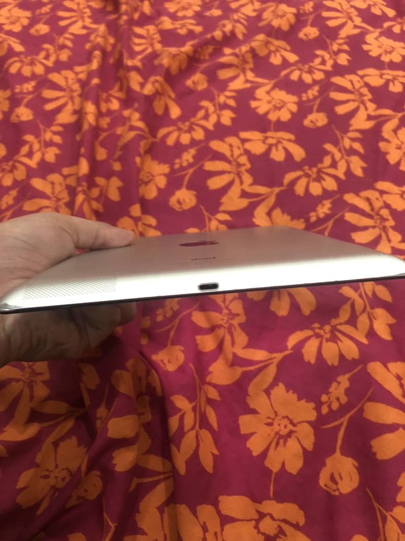 Ipad 4th Generation. Exchange Possible Only With Iphone 4