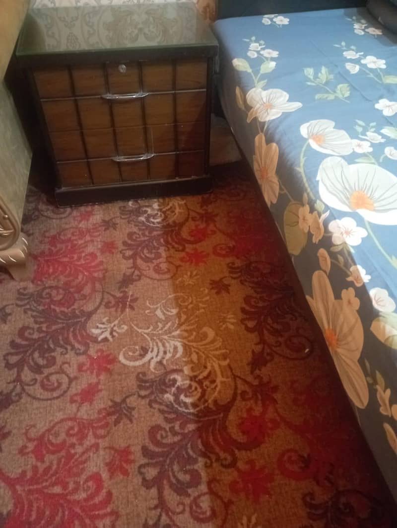 double bed dressing table two side table condition 10 by 10 1