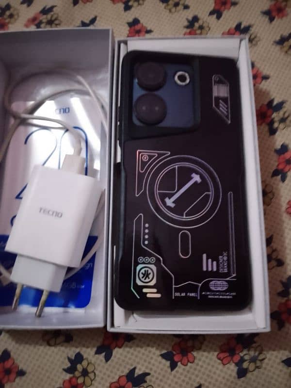tecno camon 20 with complete box sealed set condition 10 by 10 4