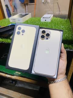 13promax / 256gb / PTA Aproved
