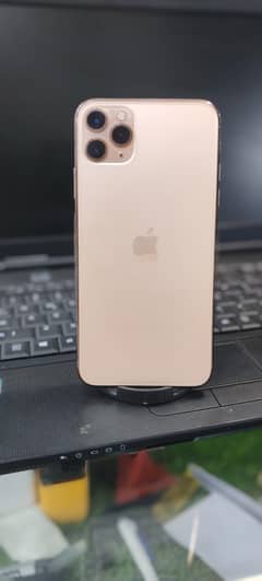 IPHONE 11 PRO MAX 64GB PTA APPROVED