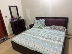 laminate bed without mattress and bedroom set