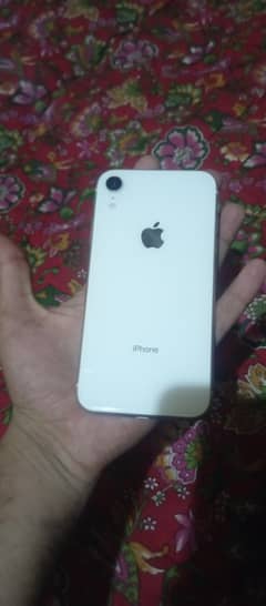 urgent sale I phone xr 92 battery health 64 gb