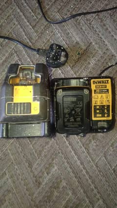 DEWALT LESEL LEVEL /DCB 107XR li-ion