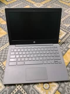 chrome book for sale in new condition