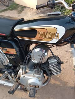 Yamaha 100